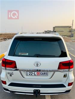 تويوتا لاندكروزر